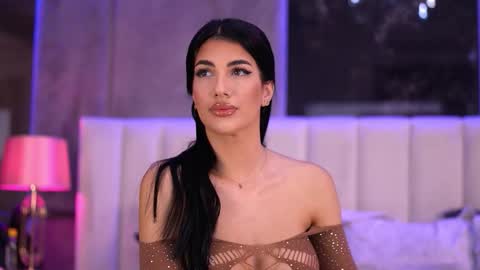 Raisa online show from November 3, 2025, 4:52 pm