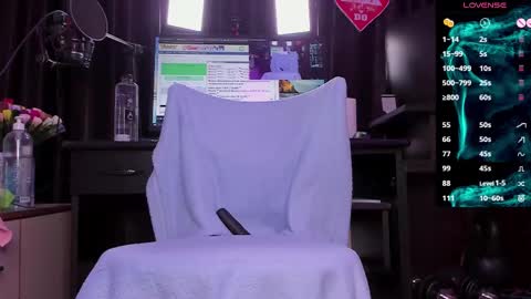 Laura online show from February 23, 2025, 3:35 am