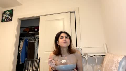 Ray Ray online show from February 12, 2025, 4:12 am