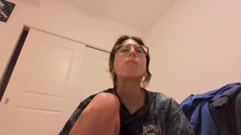 Ray Ray online show from September 18, 2025, 4:25 am