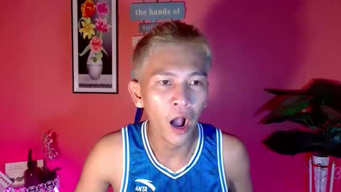 ralfhuge24 online show from September 21, 2025, 8:49 am