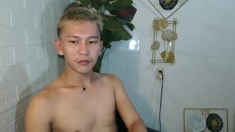 ralfhuge24 online show from April 11, 2026, 12:20 pm