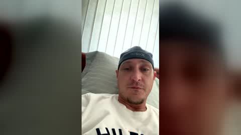 Snapshot of rammerhammer420 chatting on April 1, 2026, 4:48 pm rammerhammer420 online show from April 1, 2026, 4:48 pm