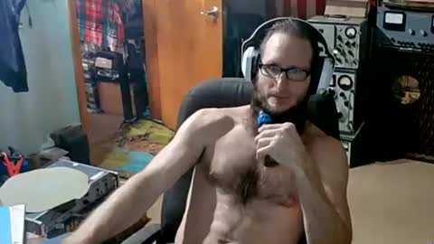 Randall online show from October 21, 2025, 8:42 pm