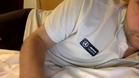 Snapshot of randobad12 chatting on December 15, 2025, 12:42 pm randobad12 online show from December 15, 2025, 12:42 pm