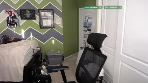 randomink3 online show from January 18, 2026, 4:44 pm