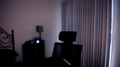 Snapshot of randomink3 chatting on August 6, 2026, 2:35 am randomink3 online show from August 6, 2026, 2:35 am
