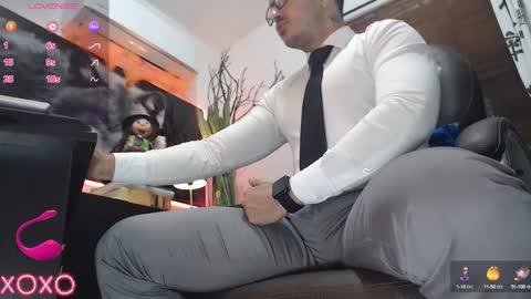 randylukehot online show from October 12, 2025, 9:41 am