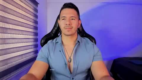 Jonas online show from November 17, 2025, 2:01 pm