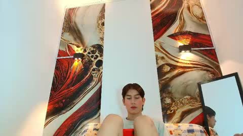 Snapshot of raphael_nyon1 chatting on April 30, 2026, 4:19 am raphael_nyon1 online show from April 30, 2026, 4:19 am