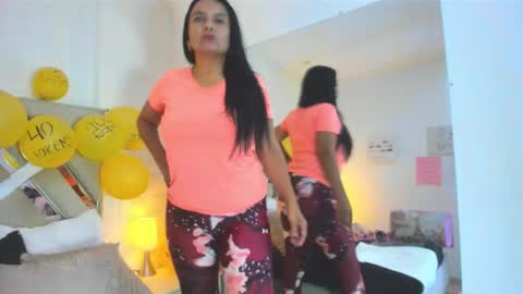 Raquel Moore  online show from December 19, 2025, 2:24 pm