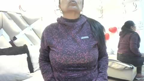 Raquel Moore  online show from February 15, 2026, 2:25 pm