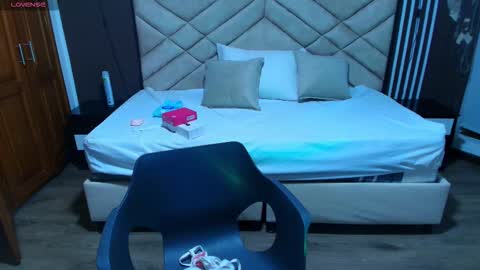 Raquel online show from November 30, 2025, 11:14 am