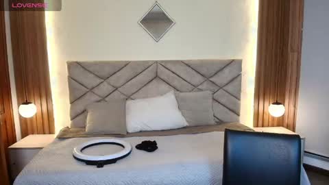Snapshot of raqueljones_ chatting on June 7, 2026, 12:20 pm Raquel online show from June 7, 2026, 12:20 pm