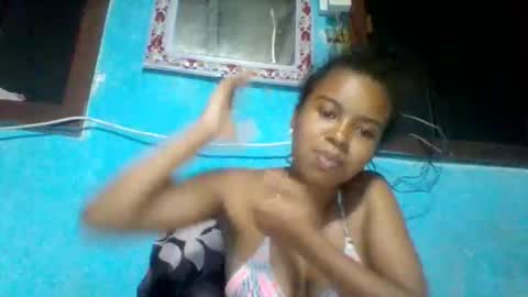 rasoelysca online show from December 20, 2025, 5:47 am