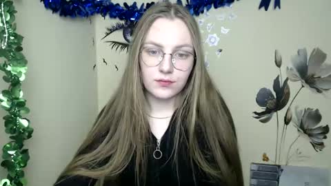 raspberry0101 online show from December 25, 2024, 12:37 am