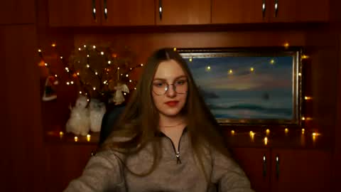 raspberry0101 online show from January 20, 2025, 3:07 pm