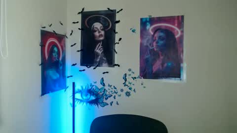 raspberry0101 online show from November 23, 2025, 8:03 am