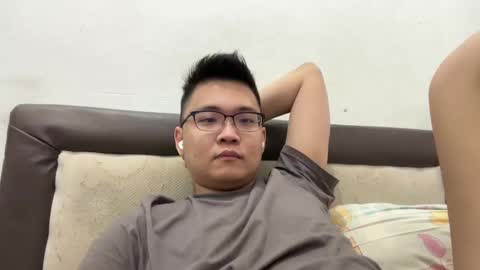 randomnaut online show from December 4, 2024, 7:45 pm