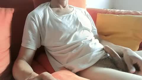 raul101101101101 online show from June 9, 2026, 7:20 am
