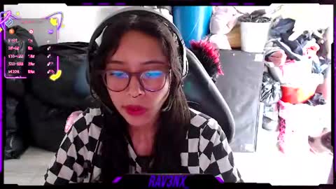   online show from June 25, 2026, 7:18 pm