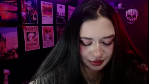Snapshot of raven_darkk chatting on May 14, 2026, 9:54 pm Raven online show from May 14, 2026, 9:54 pm