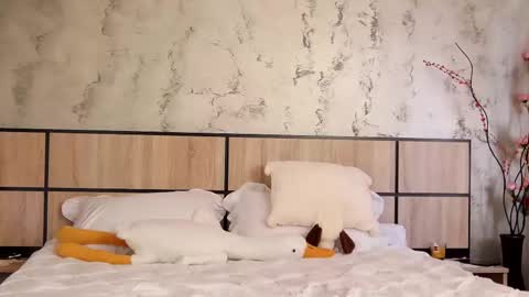 raven_inkk online show from February 26, 2026, 8:46 am