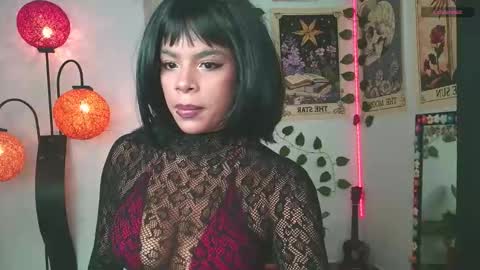 raven  online show from September 12, 2025, 10:10 pm