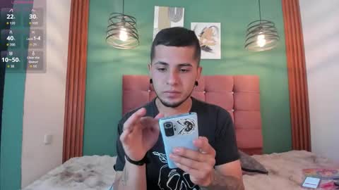 raven_smith_ online show from February 4, 2026, 4:29 am