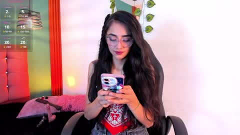 raven_smith_ online show from March 29, 2026, 6:02 am