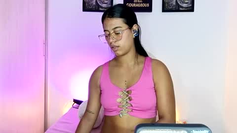 Snapshot of raven_stonee01 chatting on June 21, 2026, 2:25 am RAVEN online show from June 21, 2026, 2:25 am