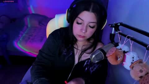 Raven online show from April 14, 2026, 10:05 pm