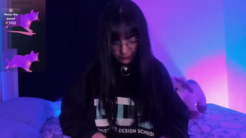 Raven  online show from November 20, 2025, 5:18 am