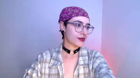 Snapshot of ravendarkness_ chatting on August 1, 2026, 6:56 am ravendarkness_ online show from August 1, 2026, 6:56 am