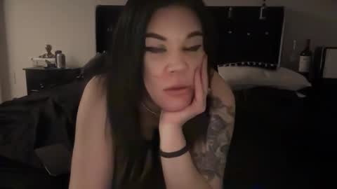 Raven Ray online show from February 15, 2026, 8:35 am