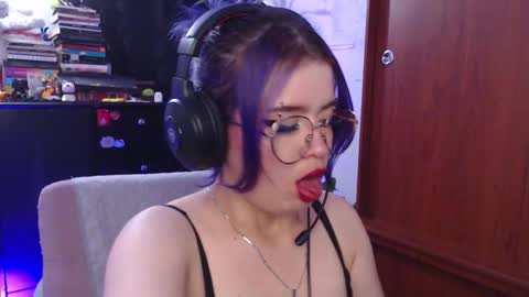 raventh_ online show from September 22, 2025, 9:50 pm