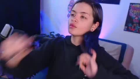 raventh_ online show from July 19, 2026, 3:21 am