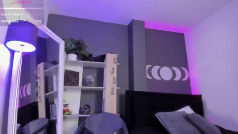 Raven Witch online show from January 24, 2025, 9:15 pm