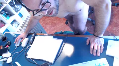 Snapshot of ravingr3d3 chatting on February 3, 2025, 3:17 pm ravingr3d3 online show from February 3, 2025, 3:17 pm