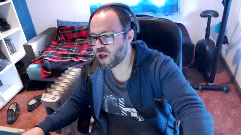 Snapshot of ravingr3d3 chatting on February 6, 2025, 3:09 pm ravingr3d3 online show from February 6, 2025, 3:09 pm