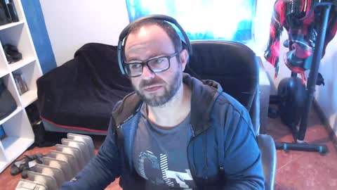 Snapshot of ravingr3d3 chatting on February 7, 2025, 12:06 pm ravingr3d3 online show from February 7, 2025, 12:06 pm
