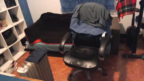 Snapshot of ravingr3d3 chatting on February 8, 2025, 10:51 pm ravingr3d3 online show from February 8, 2025, 10:51 pm