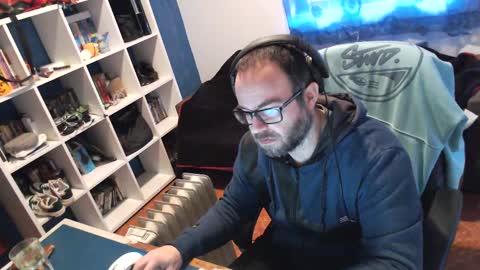 Snapshot of ravingr3d3 chatting on February 11, 2025, 9:09 am ravingr3d3 online show from February 11, 2025, 9:09 am