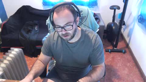 Snapshot of ravingr3d3 chatting on February 11, 2025, 12:16 pm ravingr3d3 online show from February 11, 2025, 12:16 pm