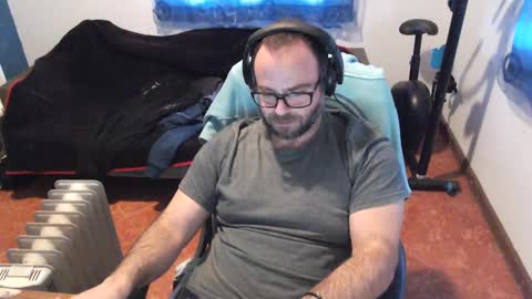 Snapshot of ravingr3d3 chatting on February 11, 2025, 3:18 pm ravingr3d3 online show from February 11, 2025, 3:18 pm