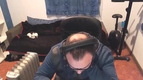 Snapshot of ravingr3d3 chatting on February 13, 2025, 10:22 pm ravingr3d3 online show from February 13, 2025, 10:22 pm