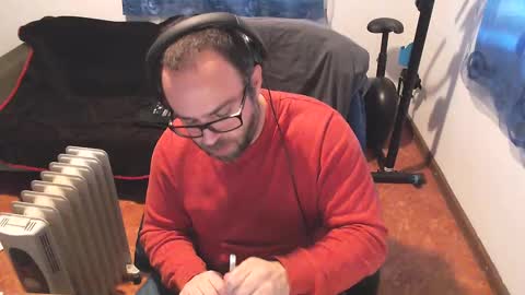 Snapshot of ravingr3d3 chatting on February 14, 2025, 12:14 pm ravingr3d3 online show from February 14, 2025, 12:14 pm