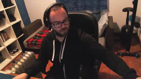 Snapshot of ravingr3d3 chatting on February 16, 2025, 8:33 pm ravingr3d3 online show from February 16, 2025, 8:33 pm
