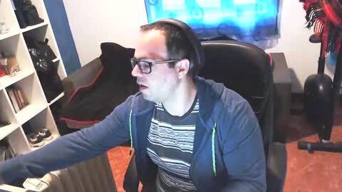 Snapshot of ravingr3d3 chatting on February 18, 2025, 9:10 am ravingr3d3 online show from February 18, 2025, 9:10 am