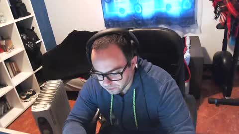 Snapshot of ravingr3d3 chatting on February 19, 2025, 9:06 am ravingr3d3 online show from February 19, 2025, 9:06 am